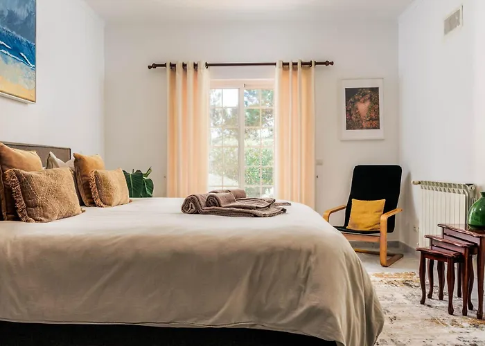 Casa Sol A Sol - With Swimming Pool By Lisbeyond ヴィラ アルジェズール